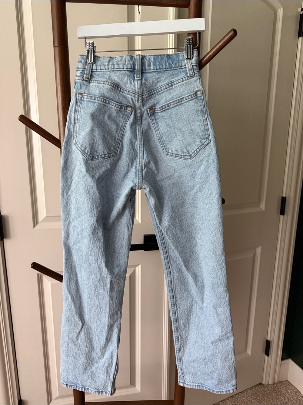 Jeans Subcategory Identification - Picture 3 of 3